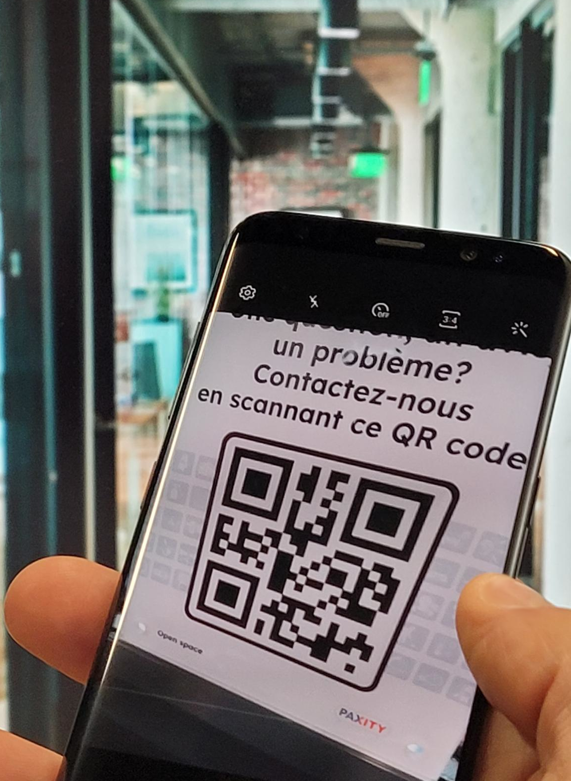 Scannez le QR code